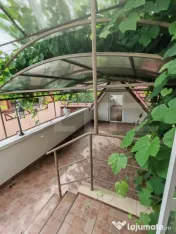 Casă de vânzare , în apropierea Oficiului de Cadastru 