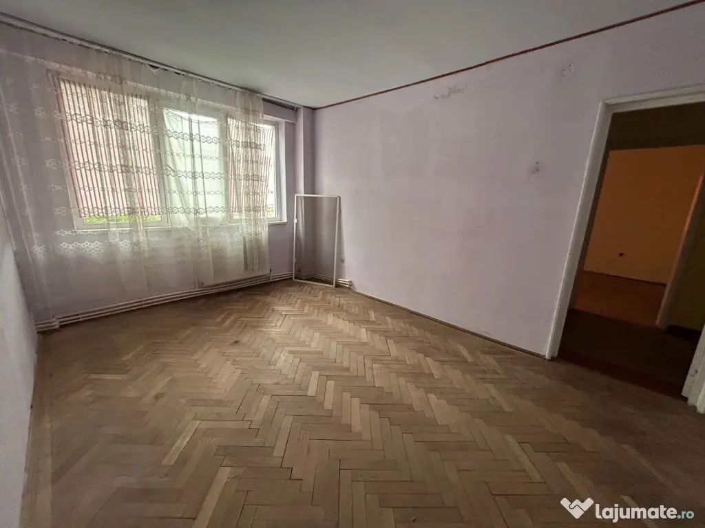 - Apartament 3 camere confort 1, Hipodrom, suprafata 65mp.