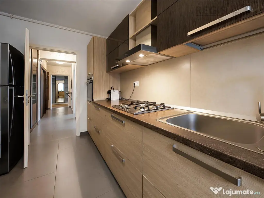 Apartament central cu 3 camere si parcare in Cosmopolit