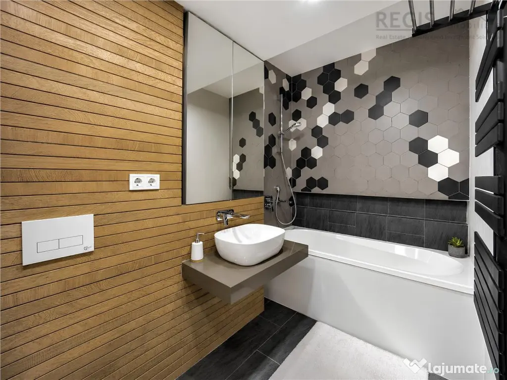 Apartament central cu 3 camere si parcare in Cosmopolit