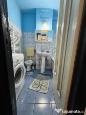 DAMBOVITA - ETAJ 2 - DECOMANDAT - 3 CAMERE - CENTRALA PROPRI