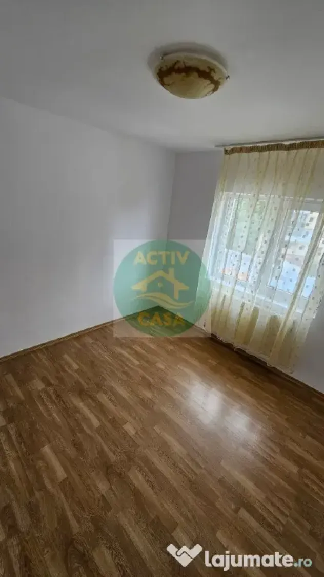 Apartament 3 camere, de inchiriat