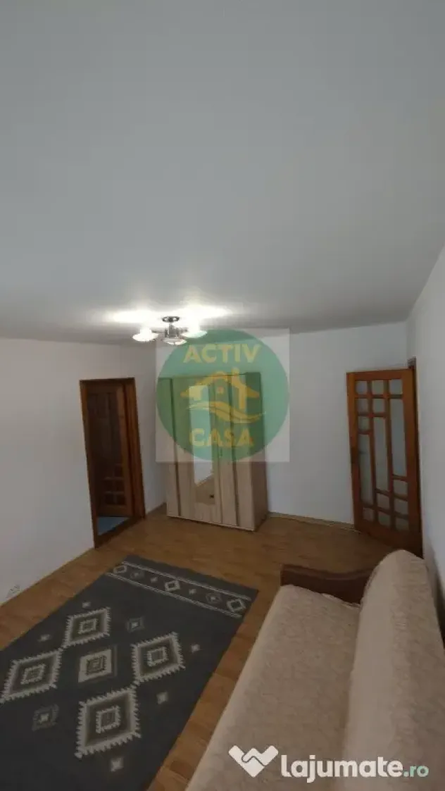 Apartament 3 camere, de inchiriat