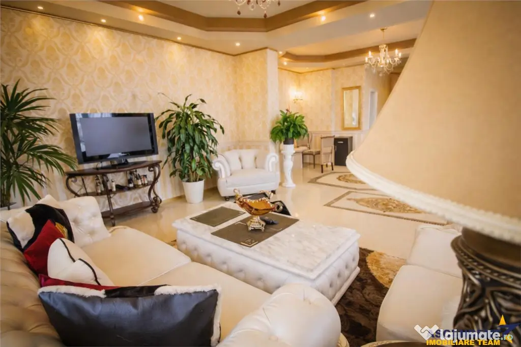 Penthouse extravagant,living spectaculos, semineu,terase gen
