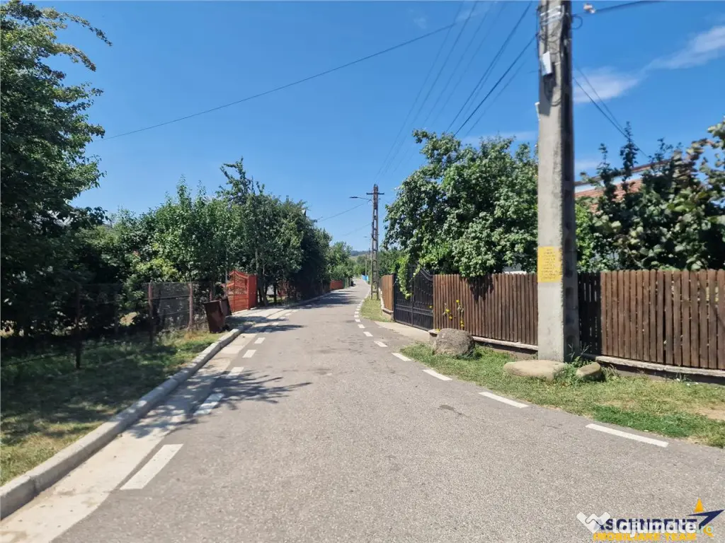 Casa traditionala, cu 2.000mp teren roditor, Izvoarele, Prah