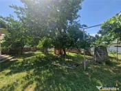 Casa traditionala, cu 2.000mp teren roditor, Izvoarele, Prah
