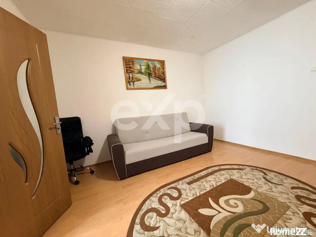 Garsoniera spatioasa de inchiriat – Tractorul / Coresi | 3 - Brasov (Brasov)