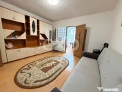 Garsoniera spatioasa de inchiriat – Tractorul / Coresi | 3 