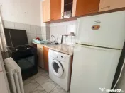 Garsoniera spatioasa de inchiriat – Tractorul / Coresi | 3 