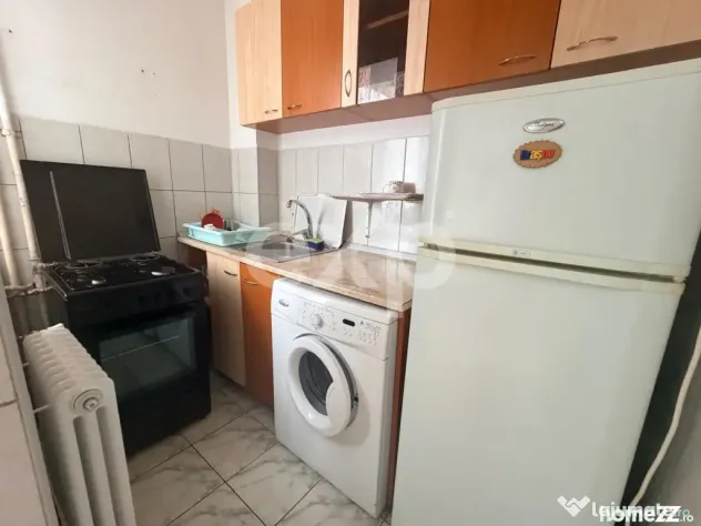 Garsoniera spatioasa de inchiriat – Tractorul / Coresi | 3 - Brasov (Brasov)