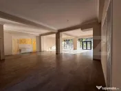 Spatiu comercial central,161 mp utili, open space, 2 locuri