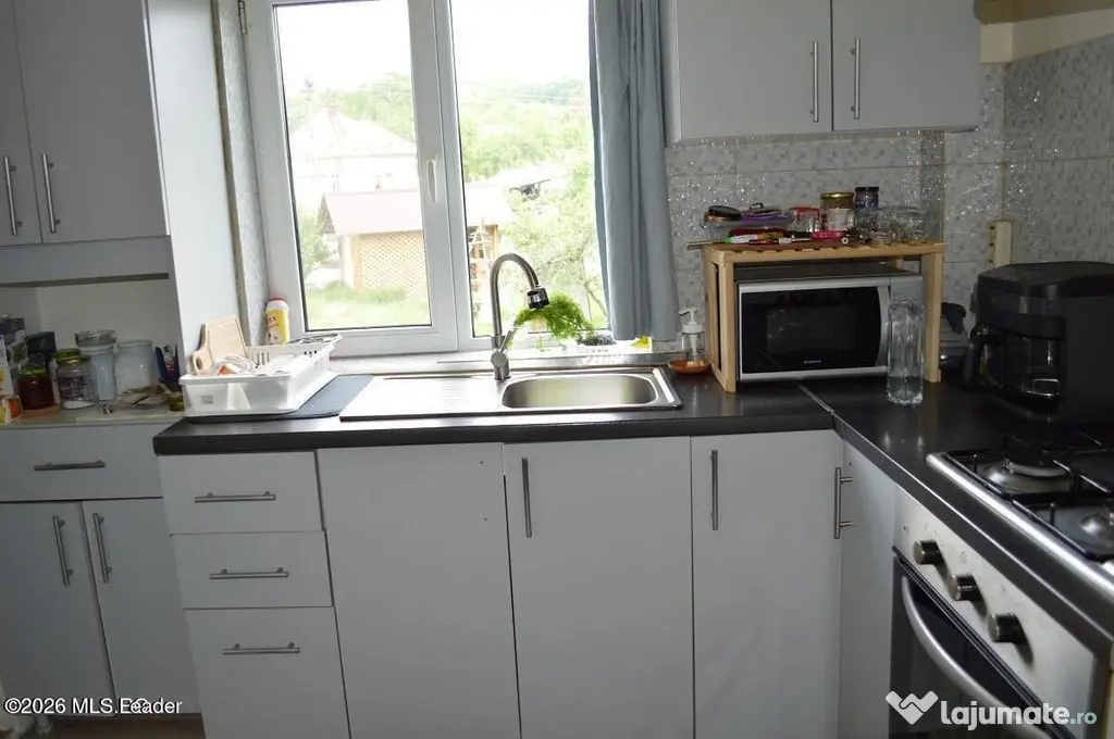 Nucsoara - Casa cu teren 600 mp