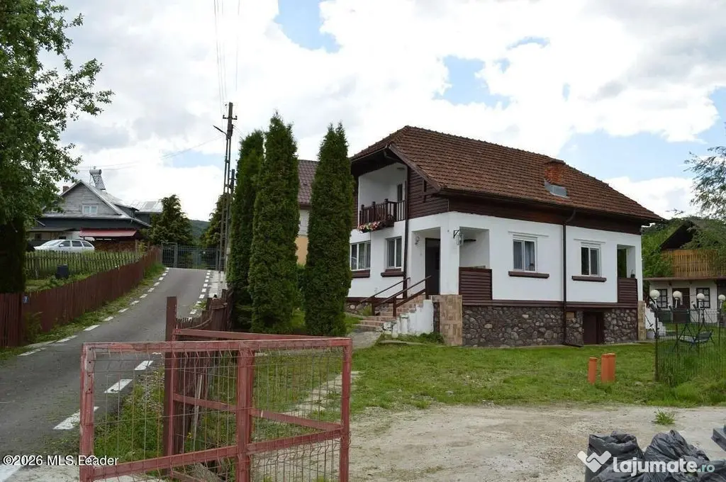 Nucsoara - Casa cu teren 600 mp