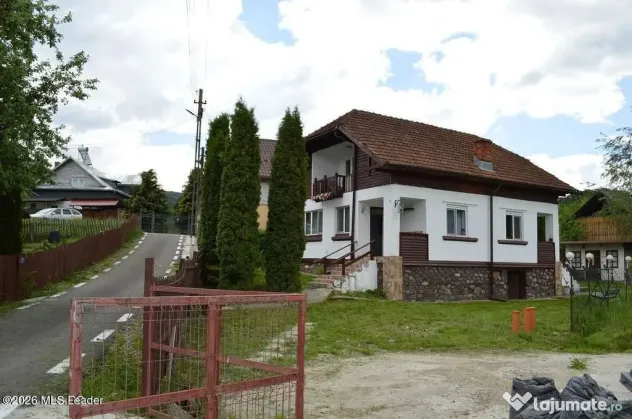 Nucsoara - Casa cu teren 600 mp
