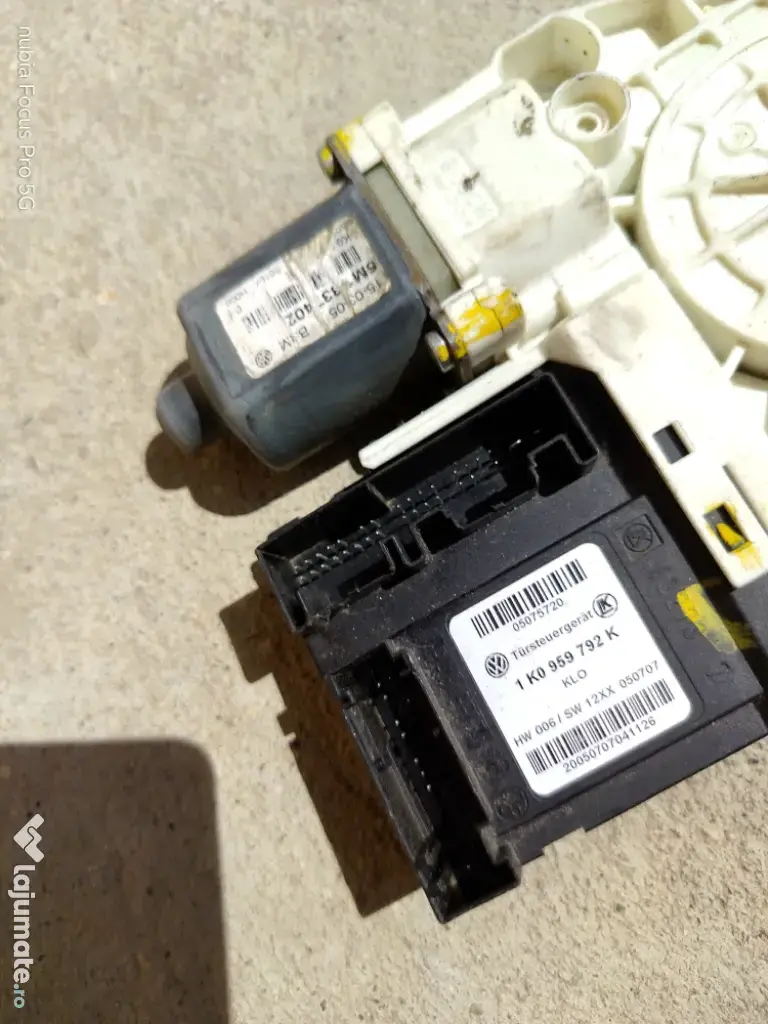 Motoras macara geam volkswagen golf 5 plus