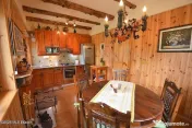 Campulung - Leresti, casa de munte, teren 5503 mp