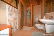 Campulung - Leresti, casa de munte, teren 5503 mp