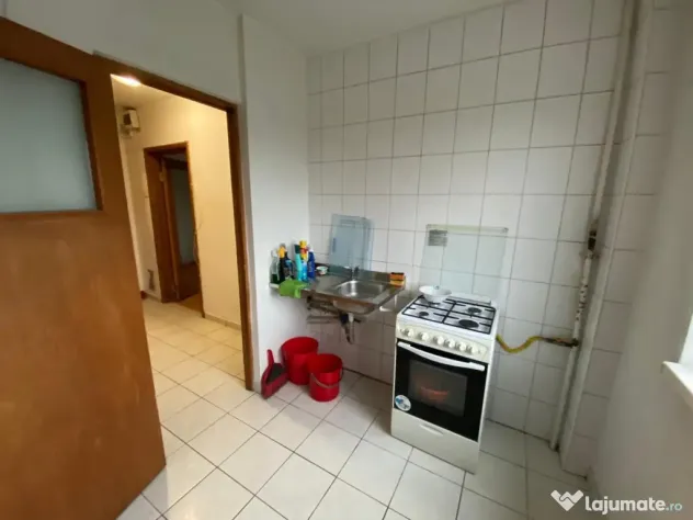 Tineretului metrou parc etaj 6