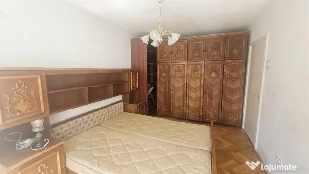 SOARELUI - 3 CAM - DECOMANDAT - BAIE RENOVATA - ETAJ 2 - BLO