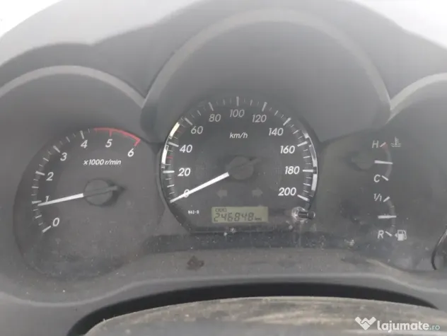 Vand Toyota Hilux