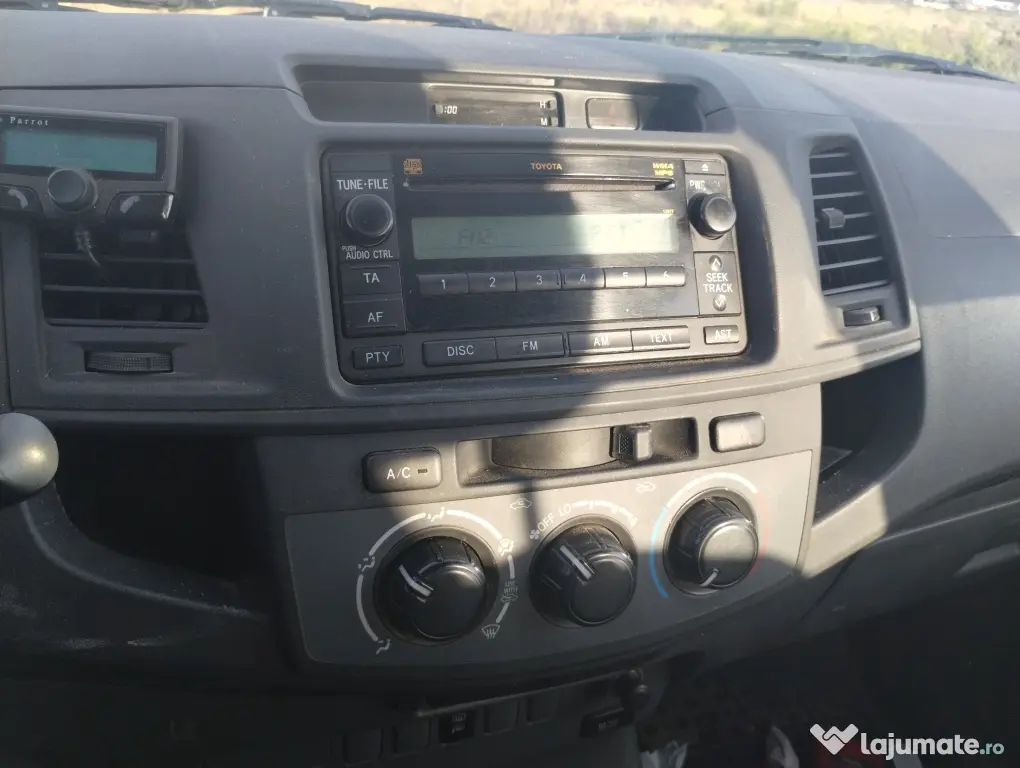 Vand Toyota Hilux