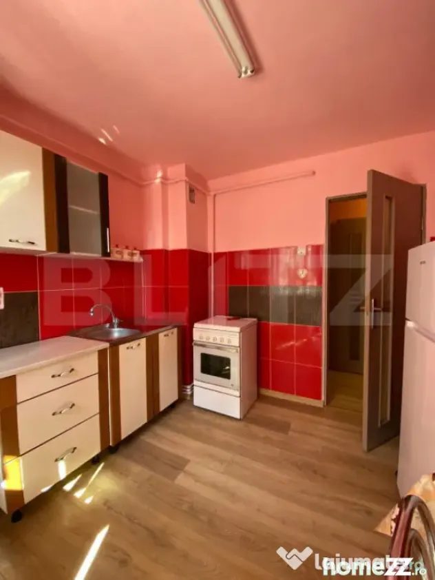 Apartament de 2 camere, 60 mp, decomandat, zona strazii Fant