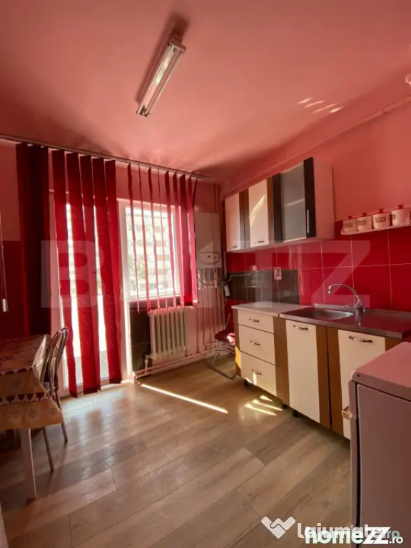 Apartament de 2 camere, 60 mp, decomandat, zona strazii Fant
