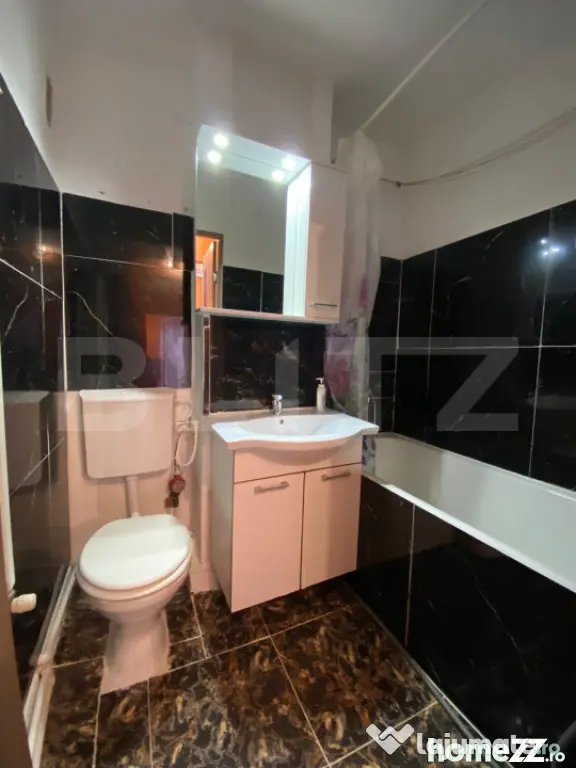 Apartament de 2 camere, 60 mp, decomandat, zona strazii Fant