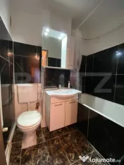 Apartament de 2 camere, 60 mp, decomandat, parcare, zona str 