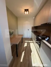 Apartament 2 camere, complet renovat, etaj 3, Bulevardul Geo