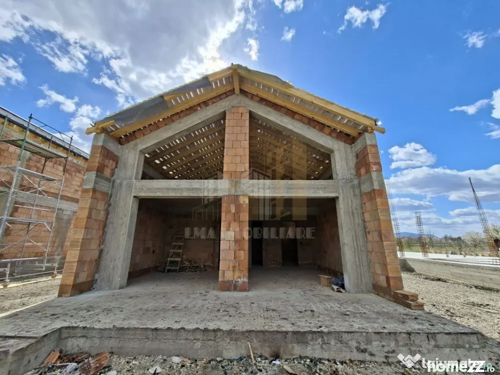 Casa individuala dispusa pe parter Sanpetru Brasov zona L... - Sanpetru (Brasov)
