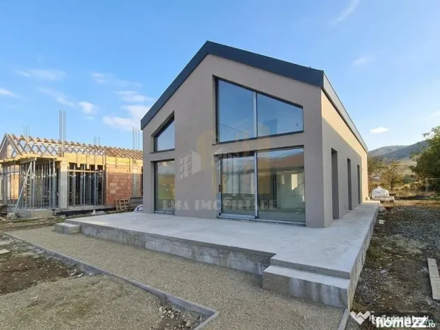 Casa individuala Parter si mansarda Sanpetru Brasov zona Lempes - Sanpetru (Brasov)