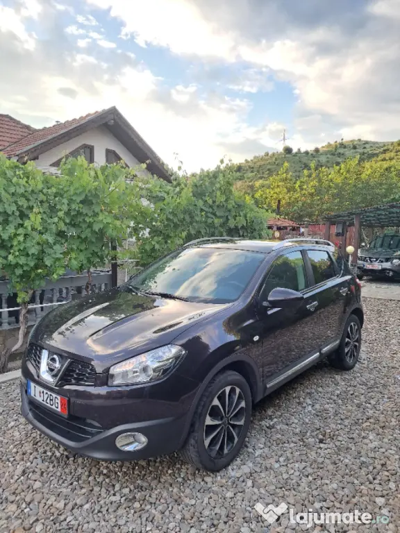 Nissan Qashqai model Tekna 2012 1.6 benzină mpi Euro 5