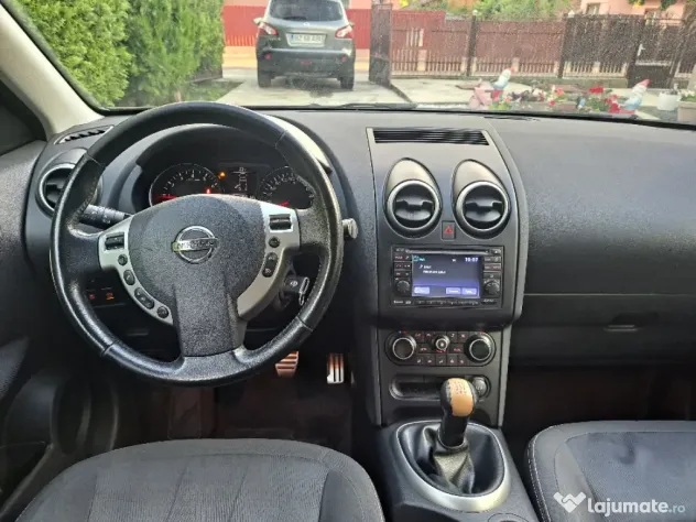 Nissan Qashqai model Tekna 2012 1.6 benzină mpi Euro 5
