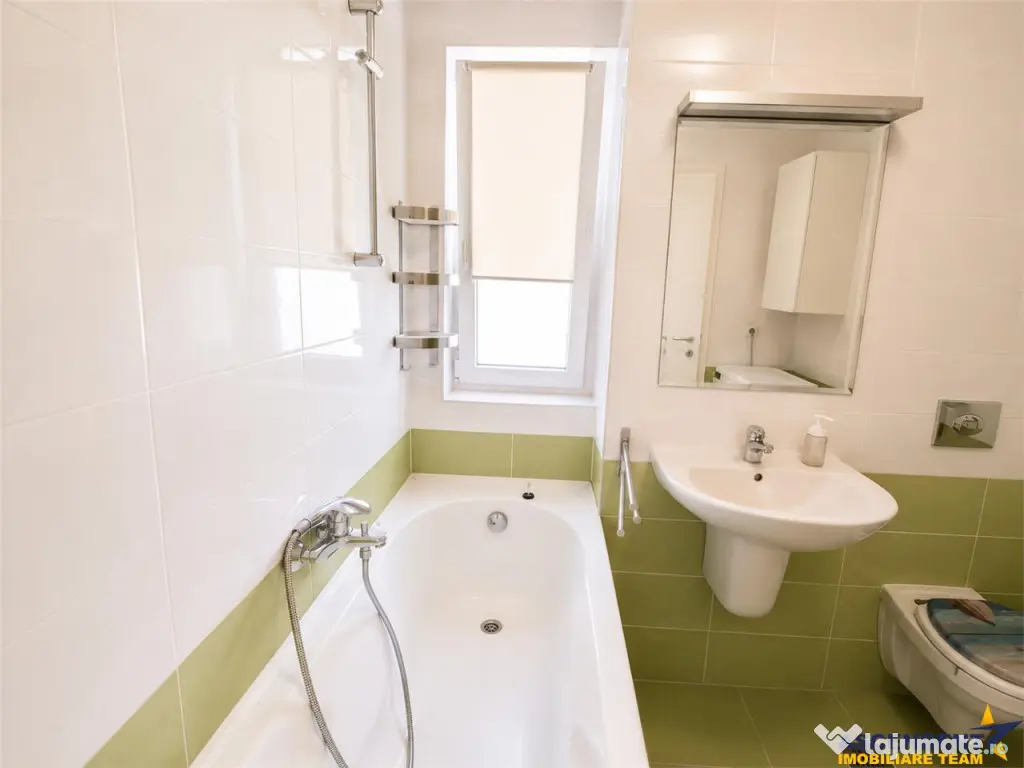 Apartament 2 camere cu parcare si boxa, Top City, Tractorul