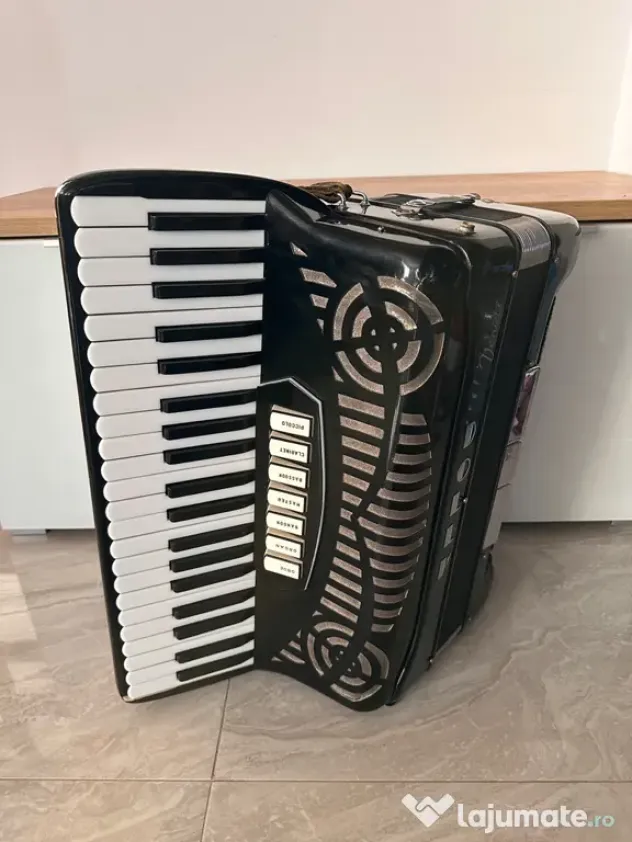 Acordeon Italian Venuti 120 basi