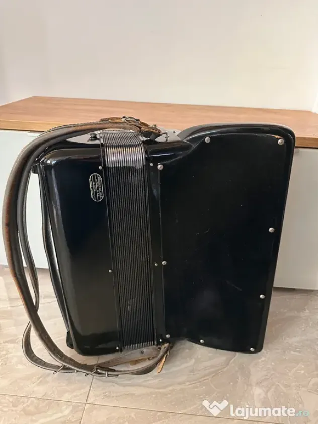 Acordeon Italian Venuti 120 basi