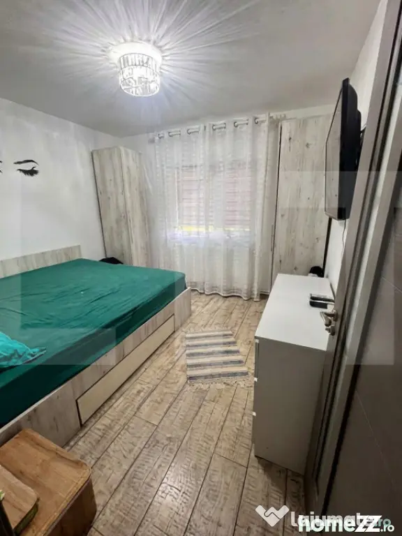 Apartament cu 3 camere decomandat - complet mobilat - zona M