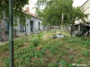 Teren de vanzare cu casa de 160 mp utili si 590 mp curte,