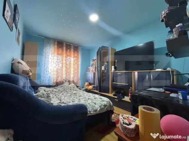 Apartament 4 camere cu potențial, 79 mp, parter, zonă apre
