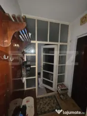 Apartament cu 2 camere, 28 m2, decomandat, zona micro 19