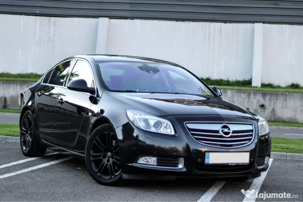 Opel Insignia 2011 piele perforata bixenon