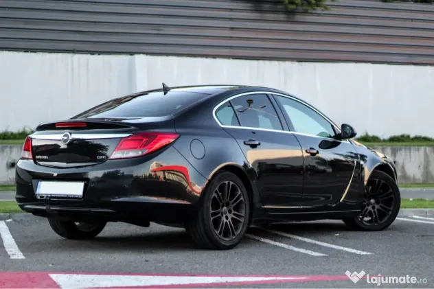 Opel Insignia 2011 piele perforata bixenon