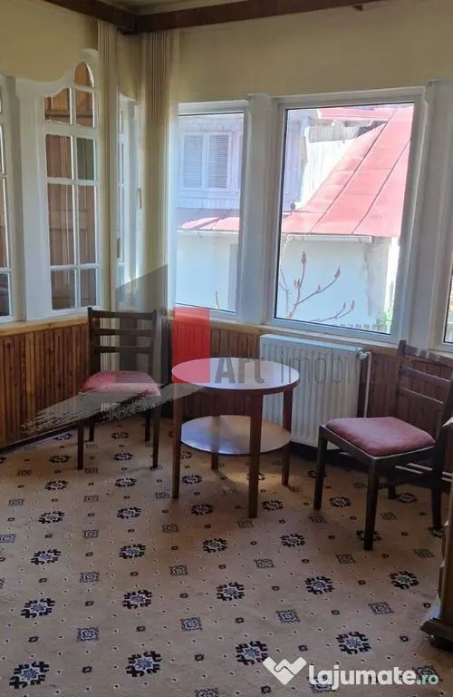 CASA DE VANZARE IN BUSTENI- POIANA TAPULUI