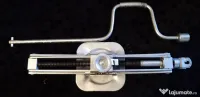 Cric mecanic universal tip foarfeca, mic si mare cu coarba