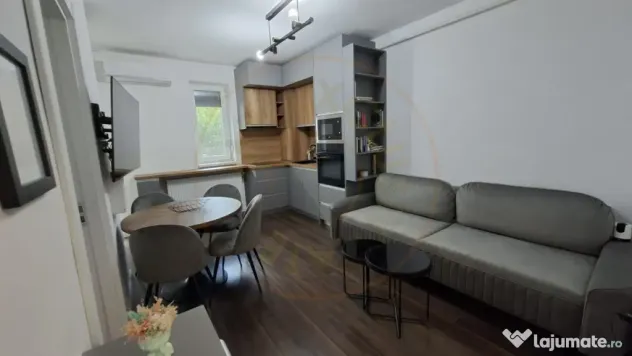 Studio modern bloc nou cu gradina proprie si loc de parcare