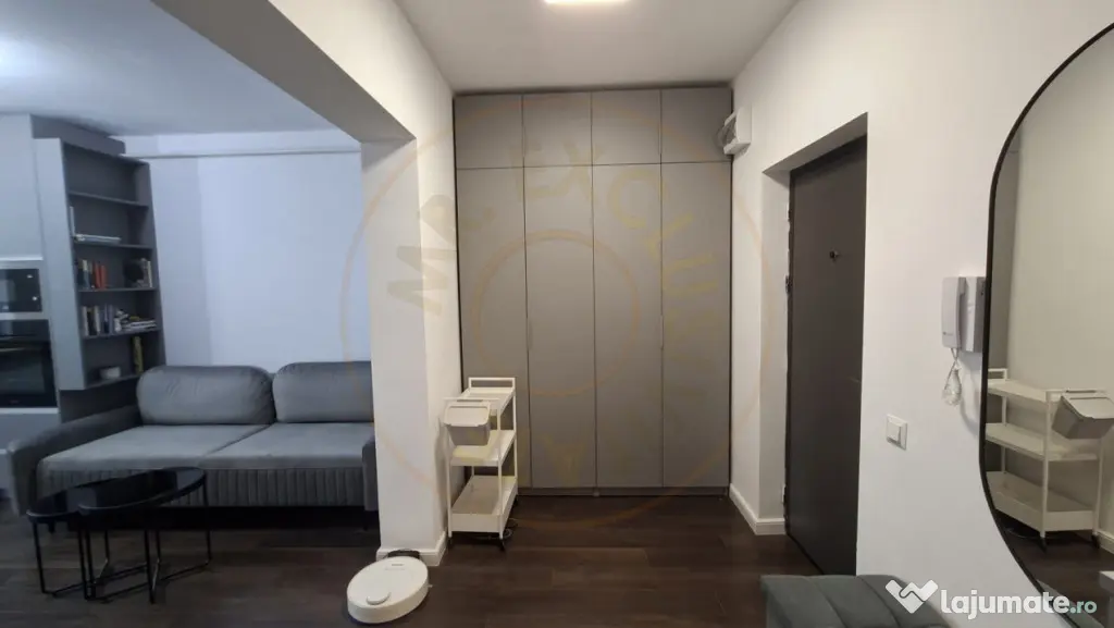 Studio modern bloc nou cu gradina proprie si loc de parcare