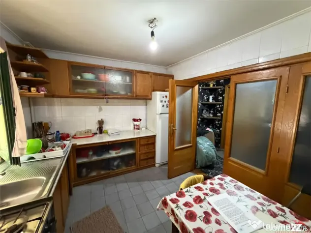 Apartament 3 camere, parter , zona fosta Autogara