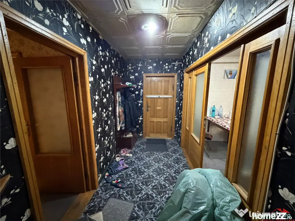 Apartament 3 camere, parter , zona fosta Autogara