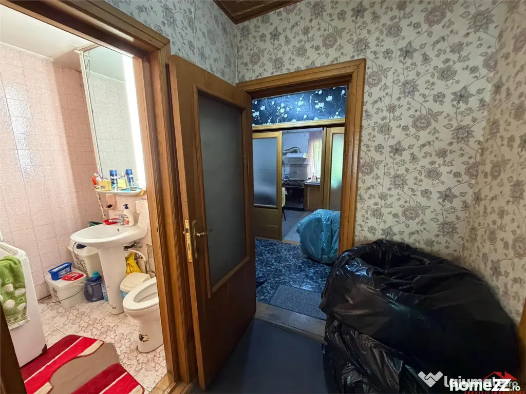 Apartament 3 camere, parter , zona fosta Autogara